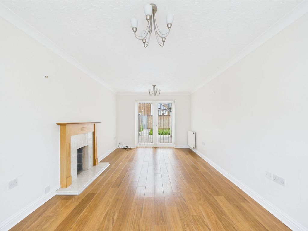 Property photo 3 of 22