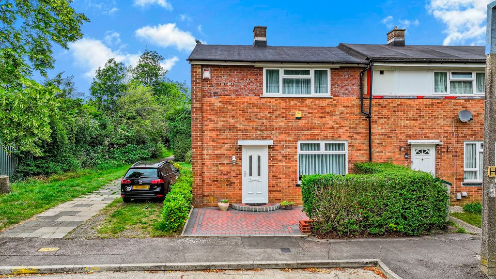 Property photo 2 of 26