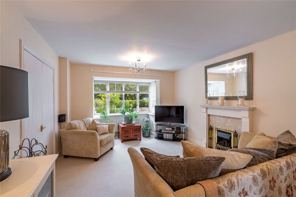 Property photo 2 of 42 Picture No. 04