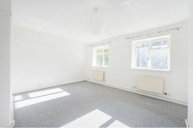 Property photo 3 of 4 4