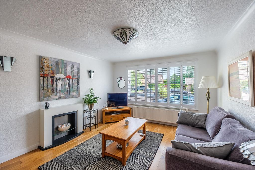 Property photo 2 of 27 Overton Park-16.Jpg