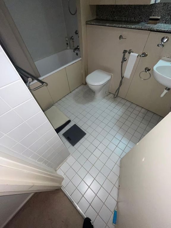 Property photo 1 of 4