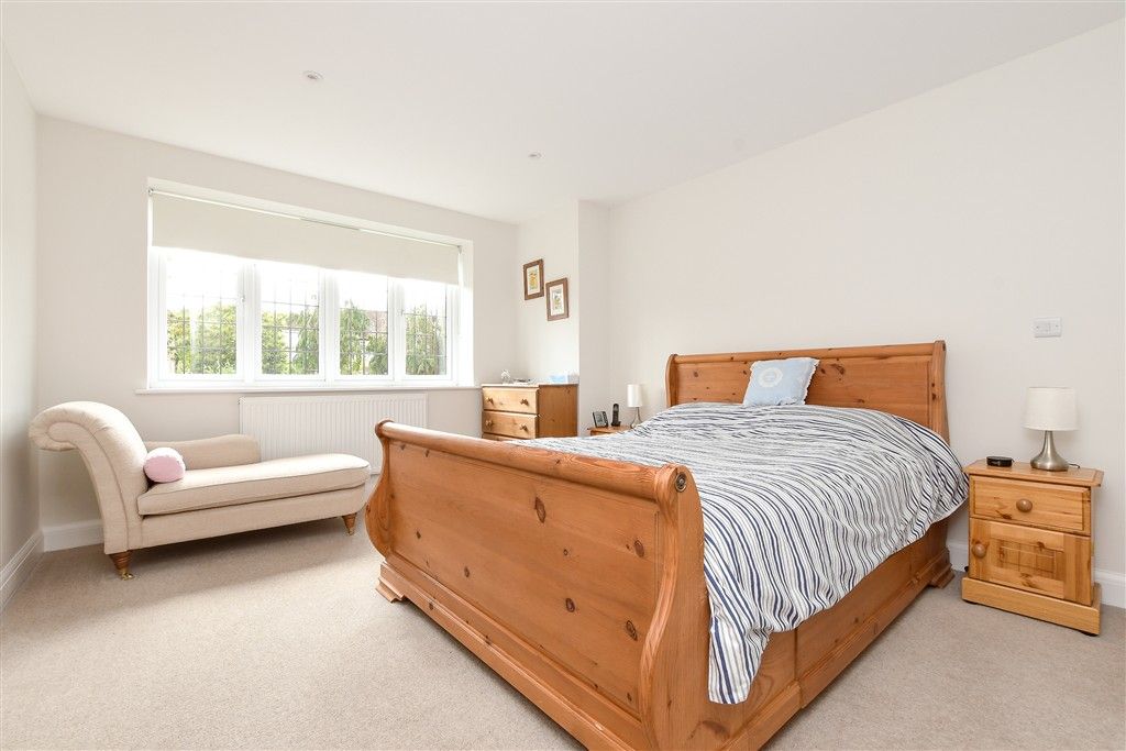 Property photo 3 of 18 Bedroom 2