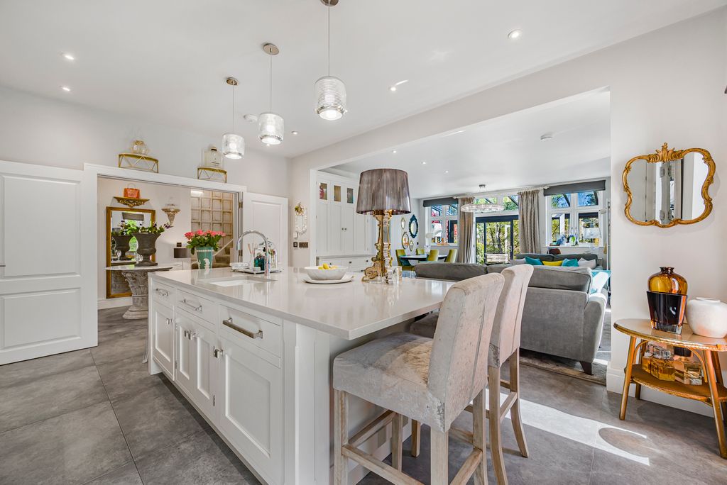 Property photo 3 of 26 Kitchen/Living Area