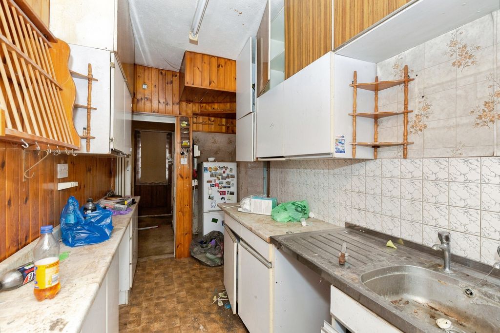 Property photo 3 of 19 Pbox-Img.Jpg