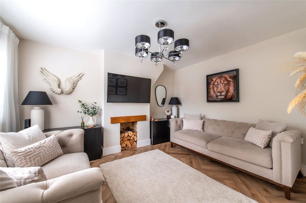 Property photo 3 of 37 Picture No. 09