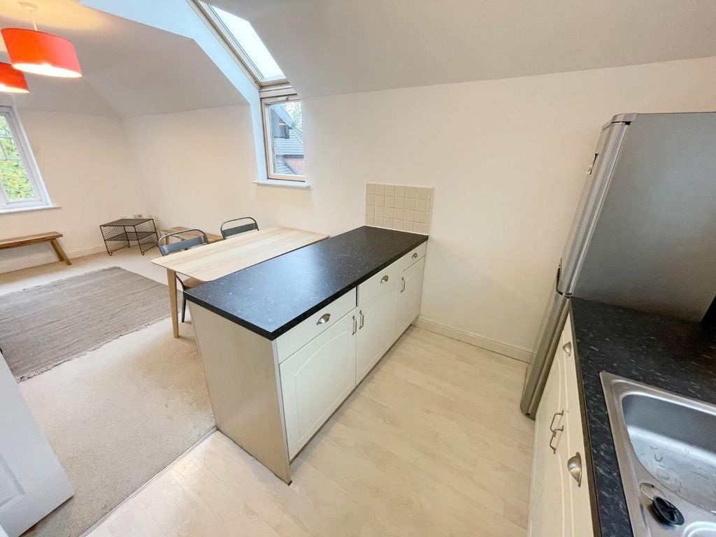 Property photo 3 of 11 Kitchen / Diner