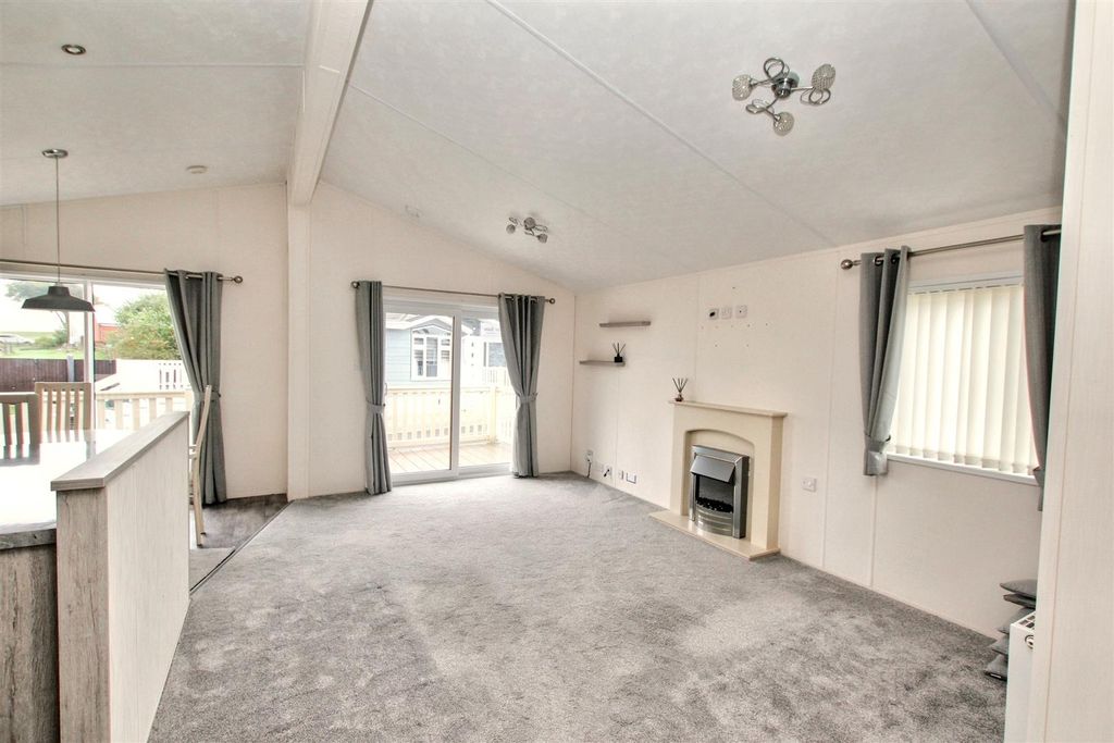 Property photo 2 of 15 2.Jpg