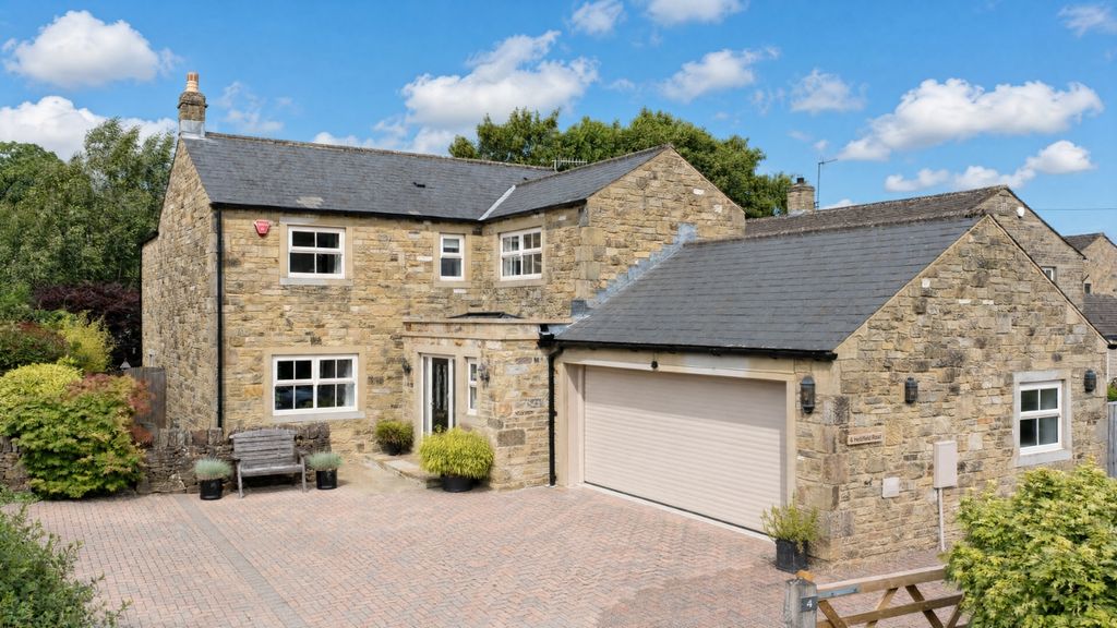 Property photo 1 of 28 Picture No. 52