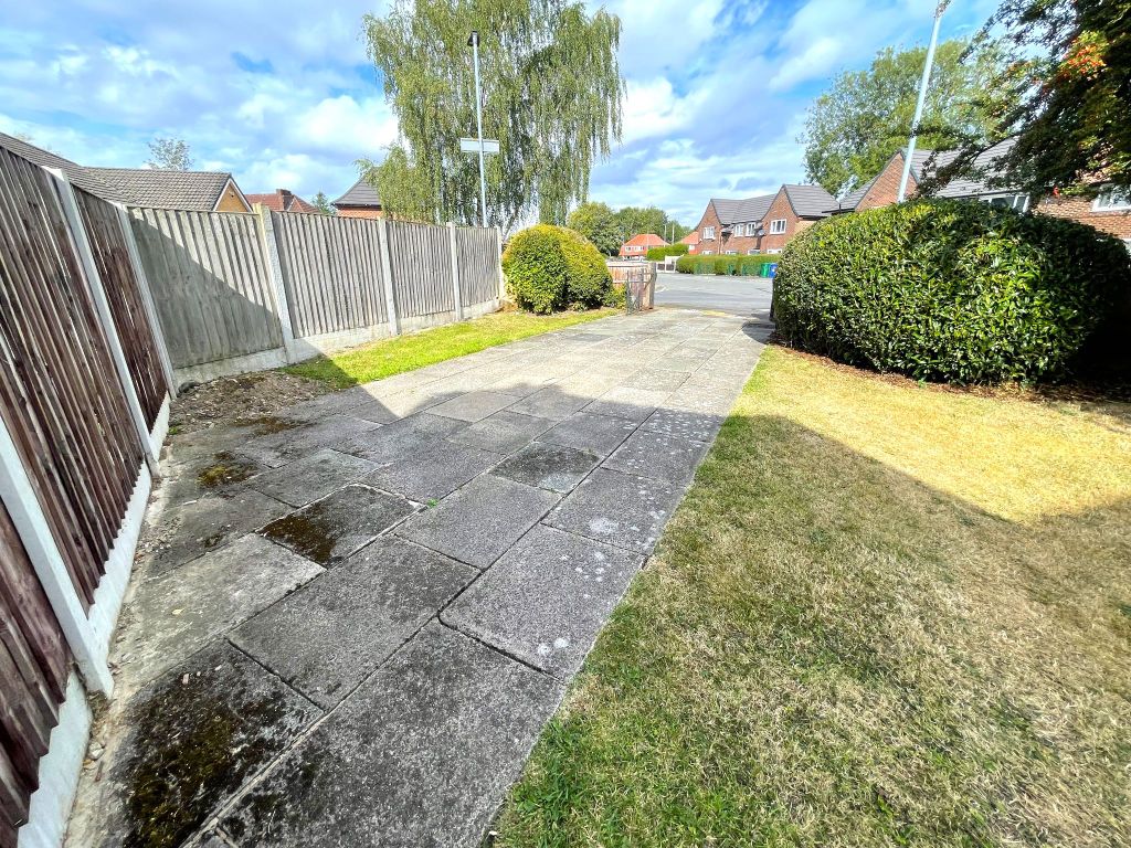 Property photo 2 of 28 Photograph 5