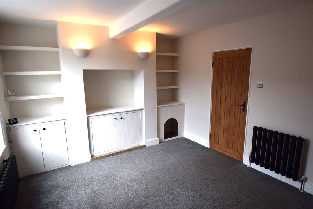 Property photo 2 of 14 Picture No. 11