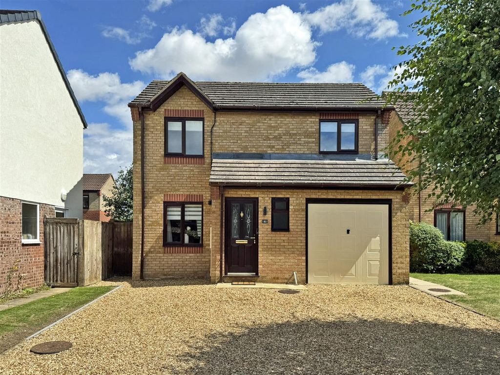 Property photo 1 of 13 Primrose Way, Stamford