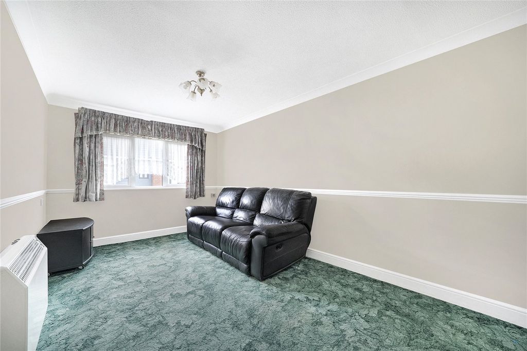 Property photo 3 of 14 Picture No. 12