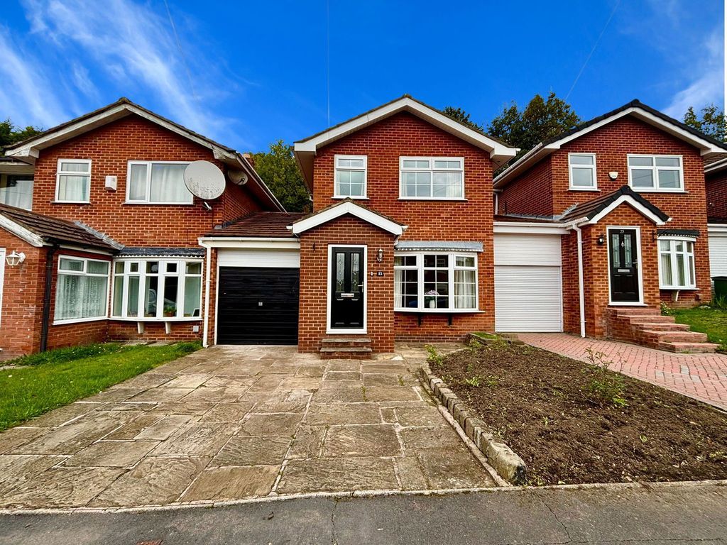 Property photo 1 of 18