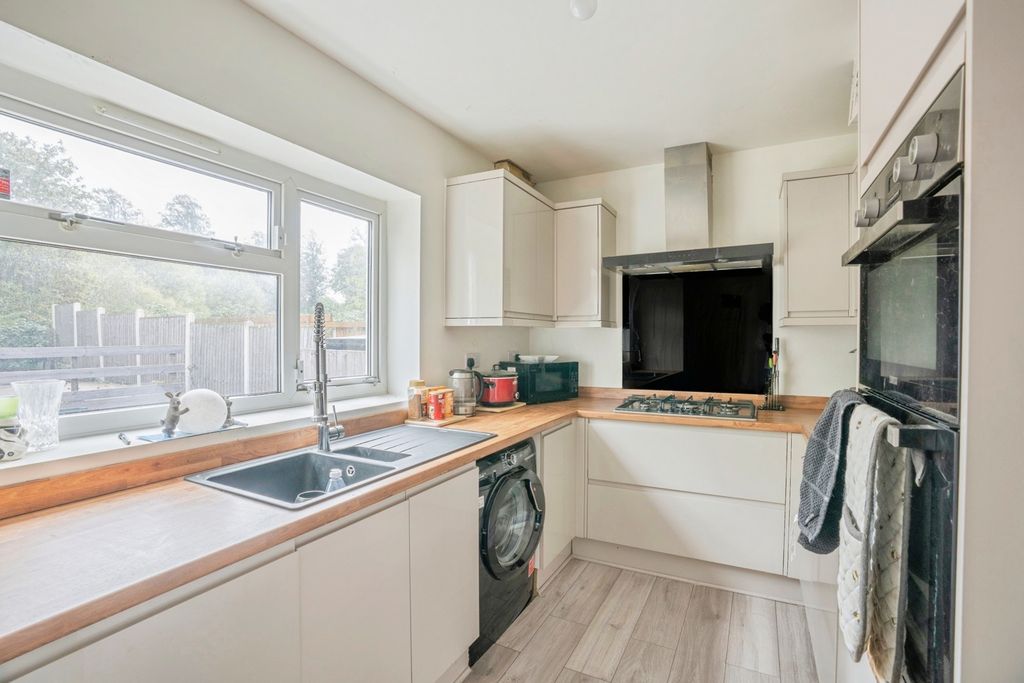 Property photo 2 of 17 Pbox-Img.Jpg