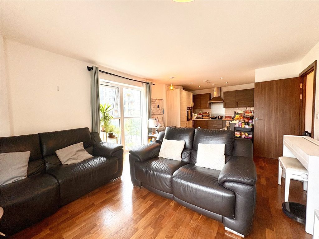 Property photo 3 of 12 Picture No. 06