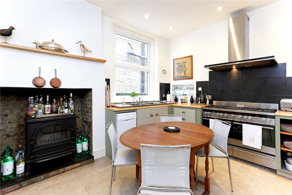 Property photo 3 of 12 Picture No. 19