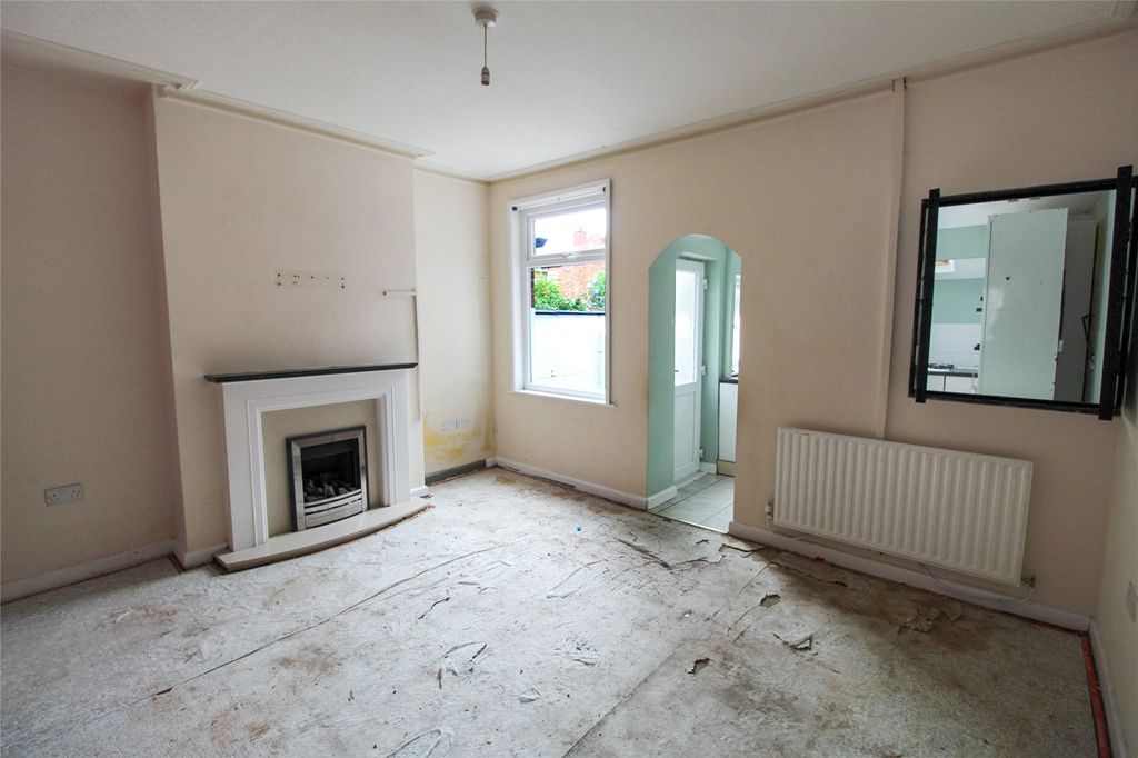 Property photo 3 of 12 Picture No. 02