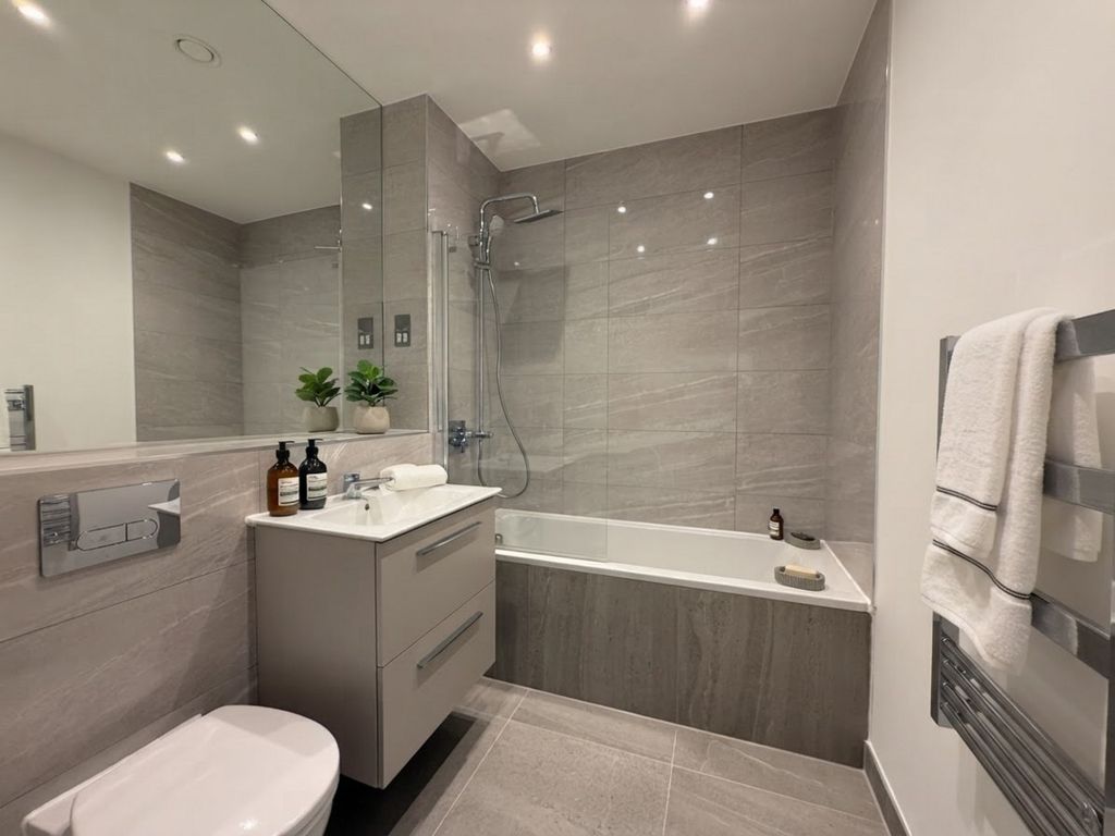 Property photo 2 of 5