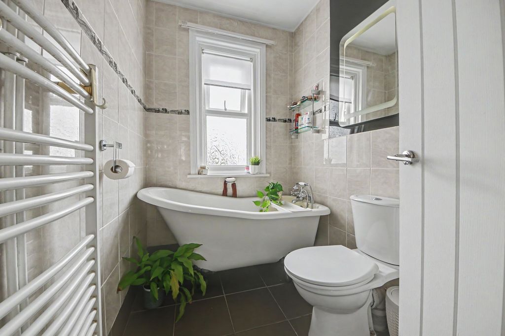 Additional image 15 of 3 bed detached bungalow for saleBursledon Road, Sholing SO19