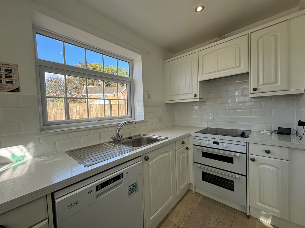 Property photo 2 of 17 Image