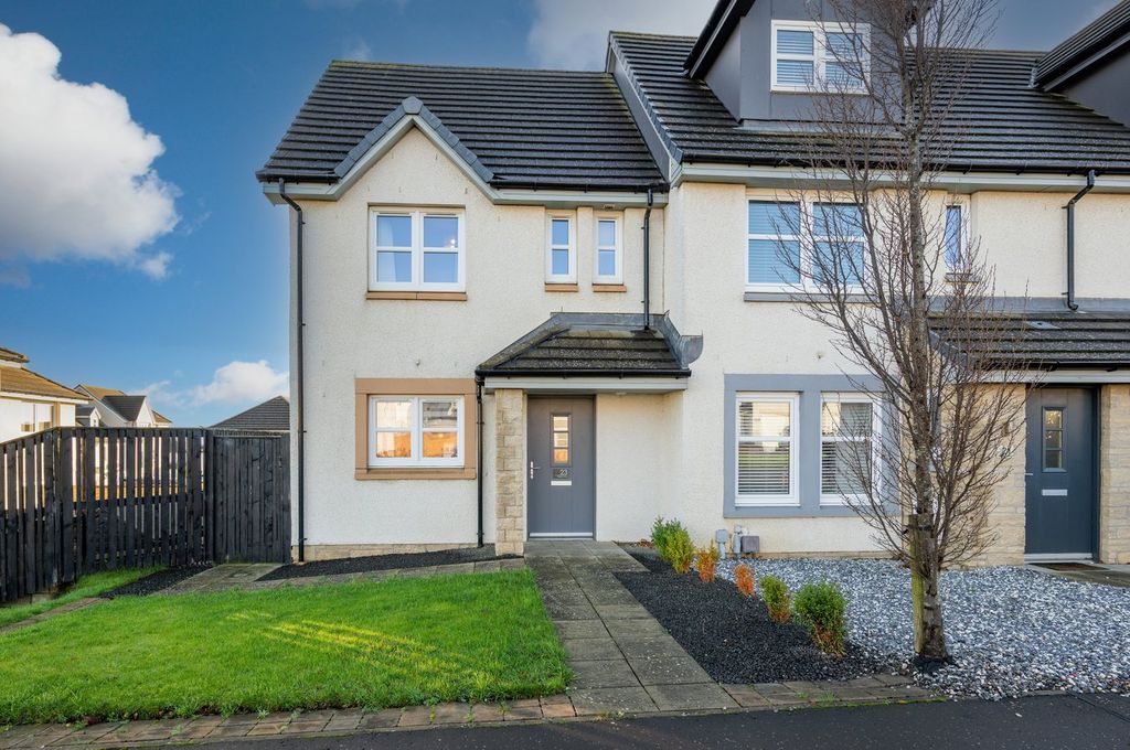 Property photo 1 of 30