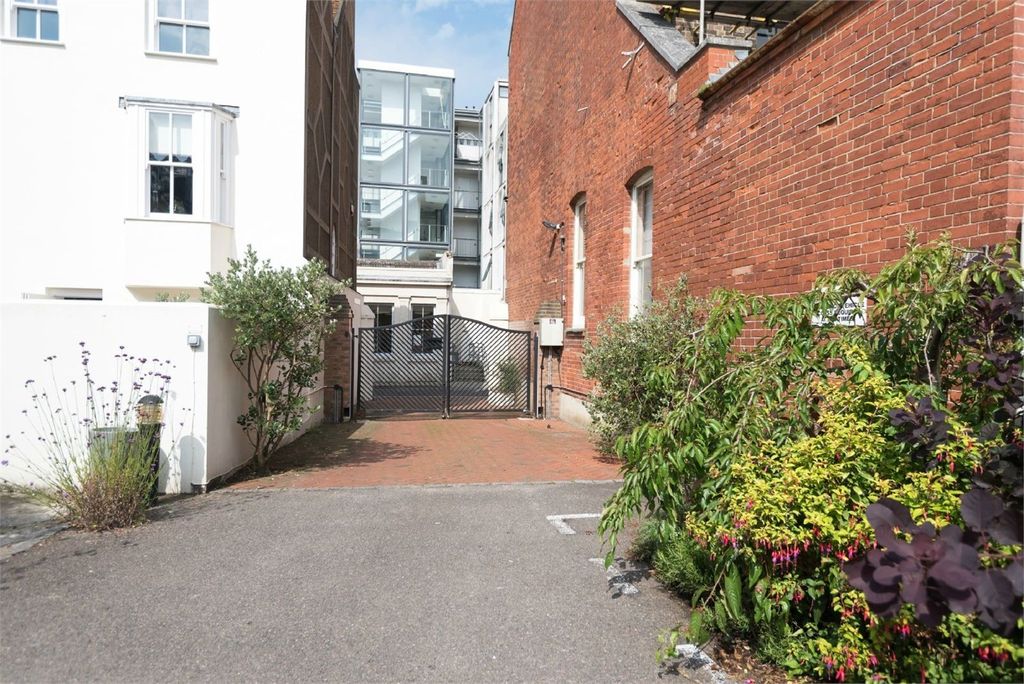 Additional image 23 of 2 bed flat for salePrinces Street, Brighton, East Sussex BN2