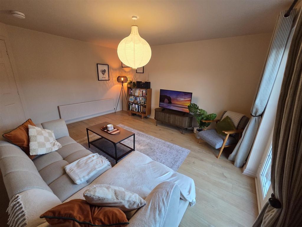 Property photo 3 of 12 20260102_153036.Jpg