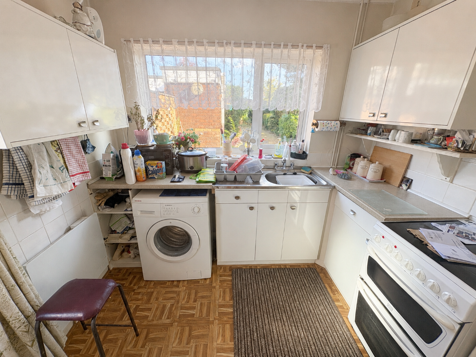 Property photo 2 of 16 Kitchen