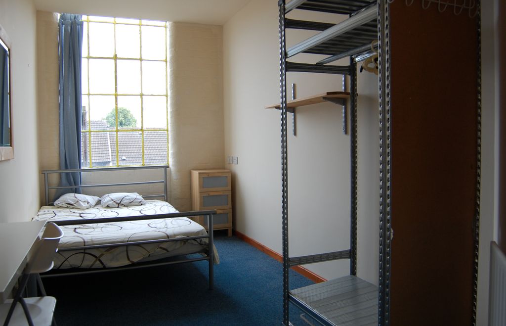 Property photo 2 of 5