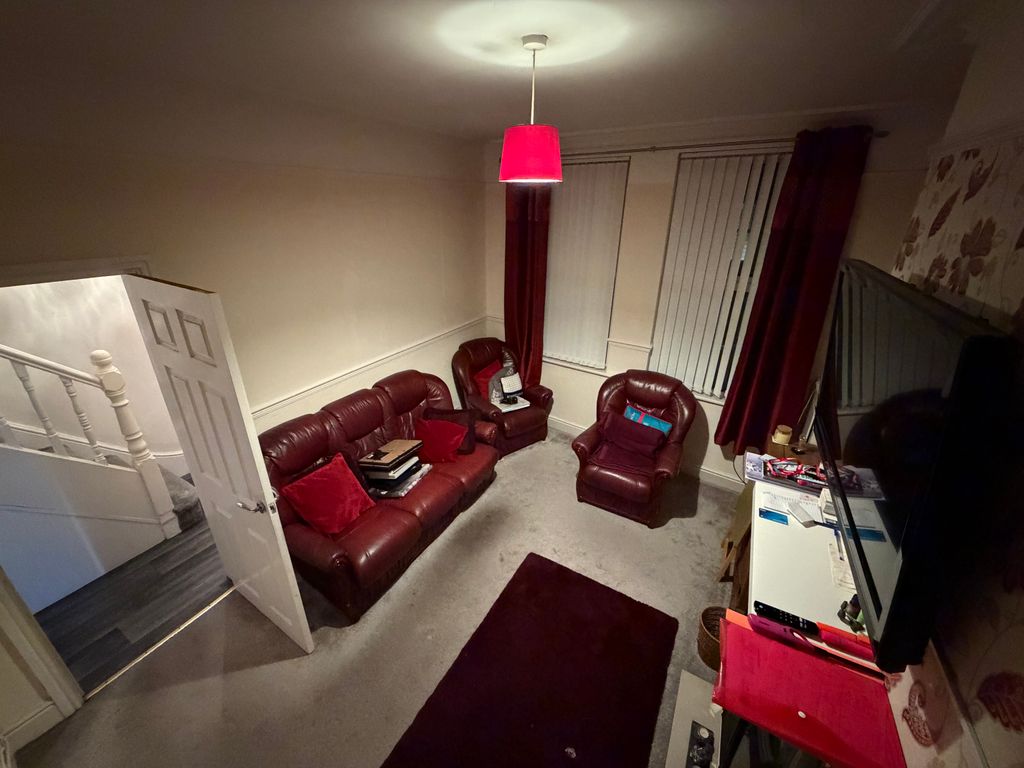 Property photo 3 of 31