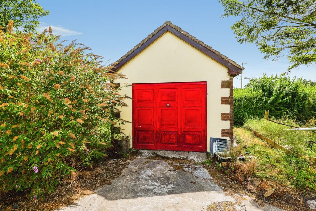 Property photo 2 of 22 Pbox-Img.Jpg
