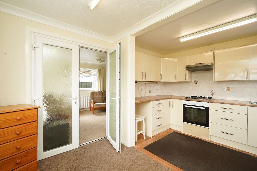 Property photo 3 of 16