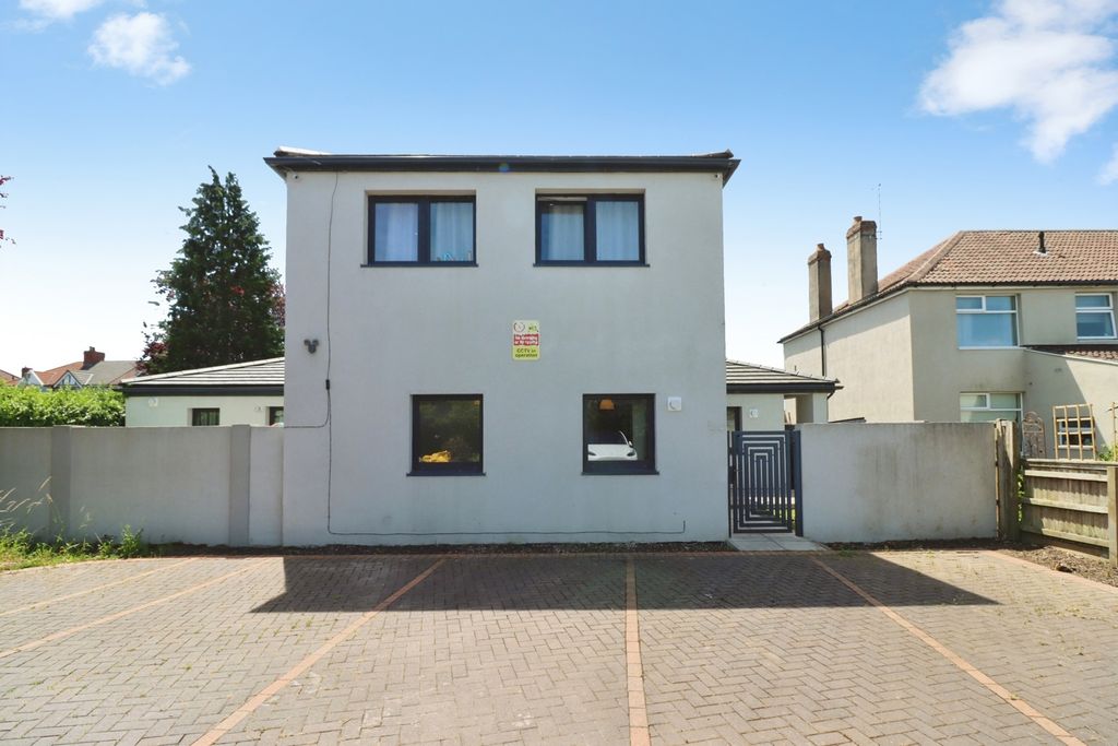 Property photo 1 of 16 Pbox-Img.Jpg