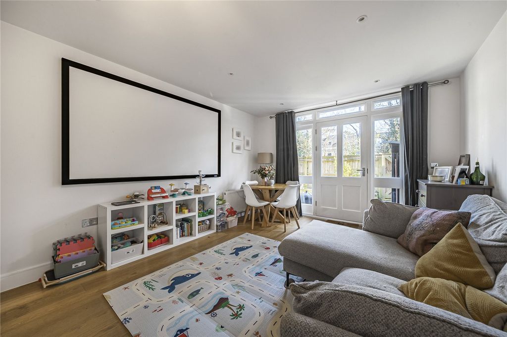 Property photo 2 of 11 Reception Room