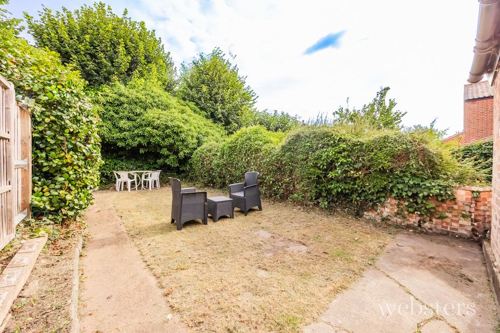 Property photo 3 of 14