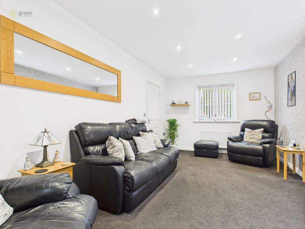 Property photo 3 of 45