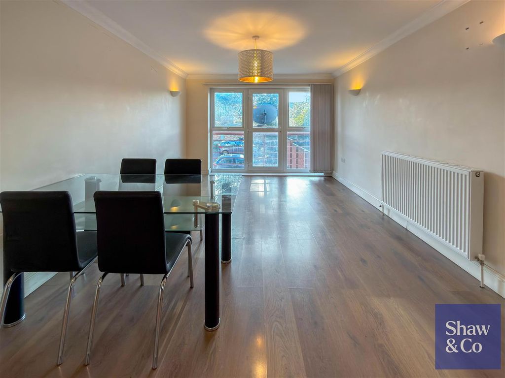 Property photo 2 of 9 Living.Jpeg