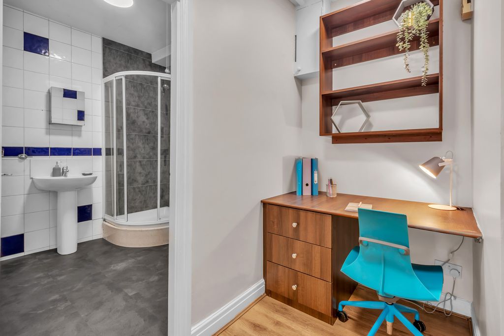 Property photo 3 of 10 Property Photo