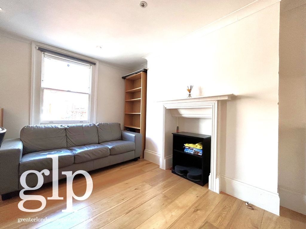 Property photo 3 of 12 2708895