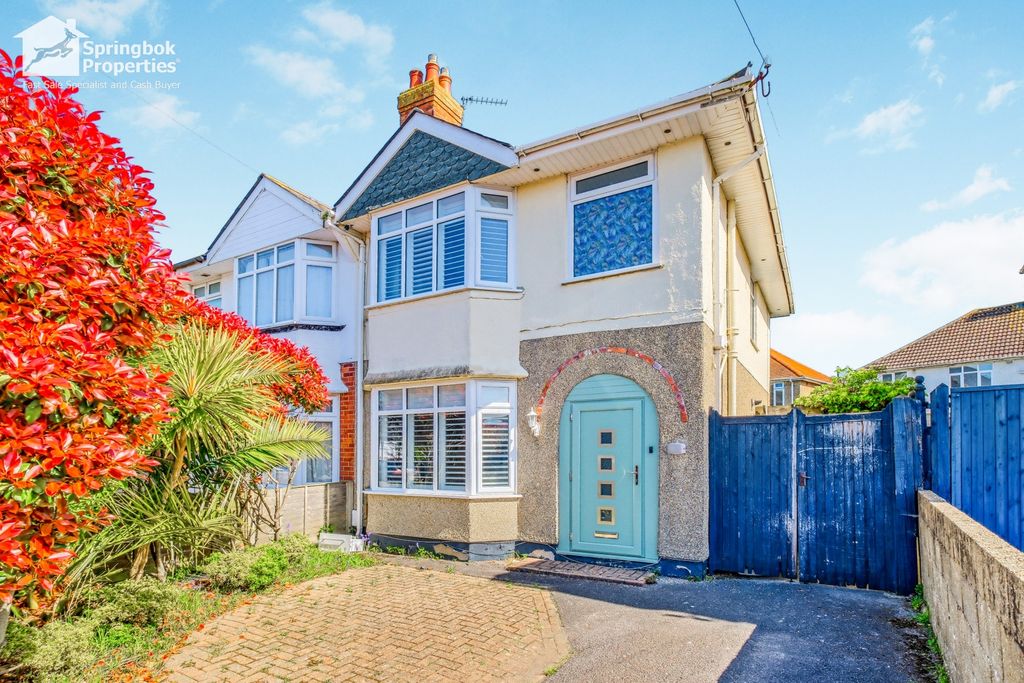 Property photo 1 of 14 Front View