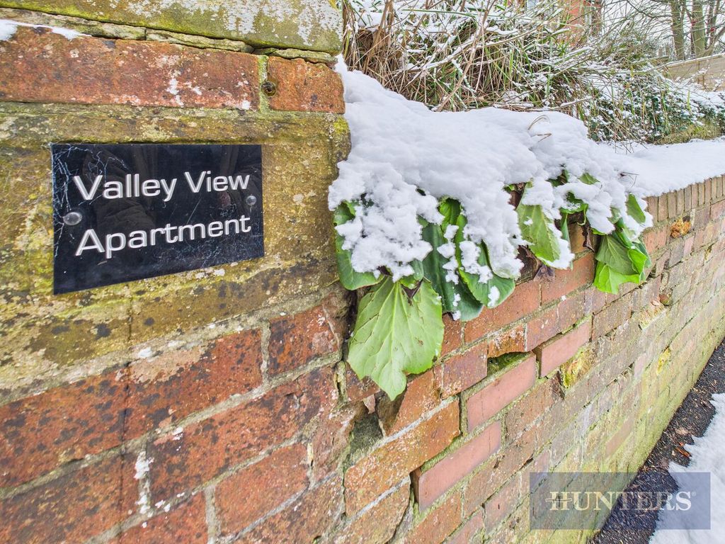 Property photo 2 of 16 Front (Exterior)