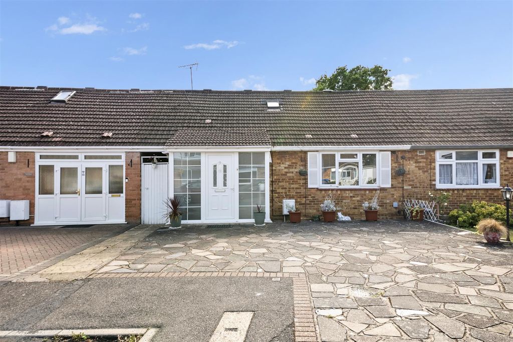 Property photo 1 of 18