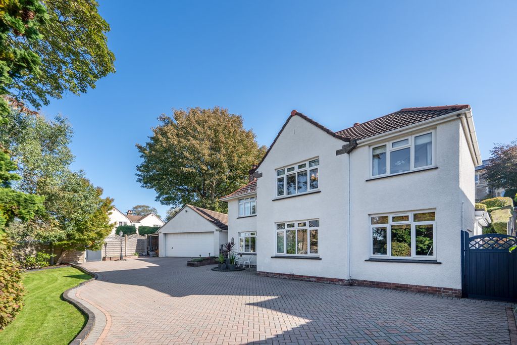 Property photo 1 of 43