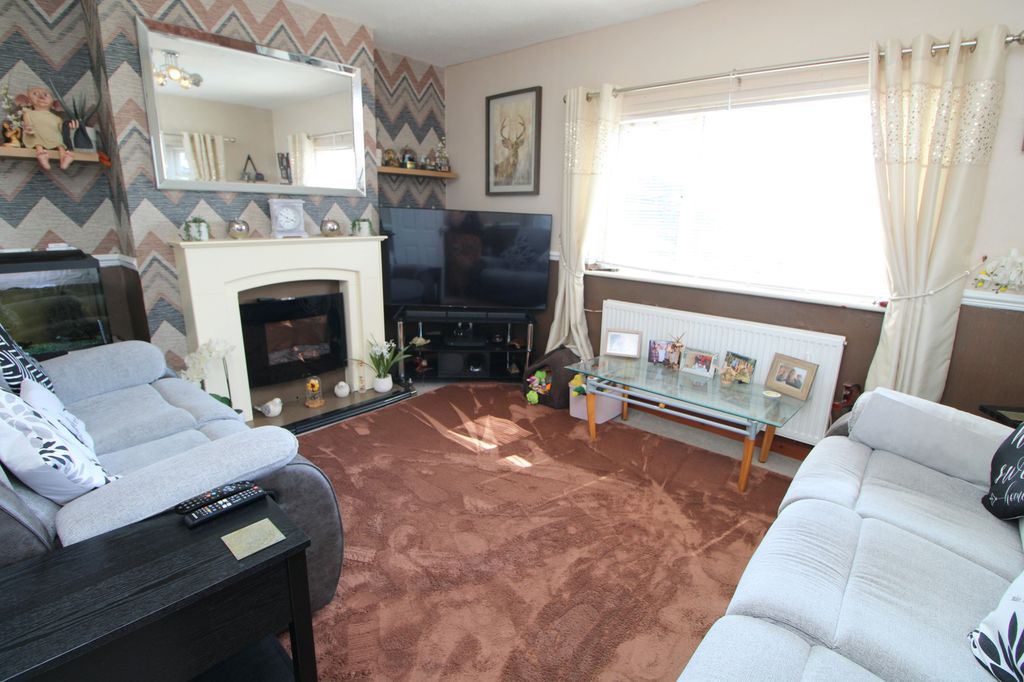 Property photo 3 of 24