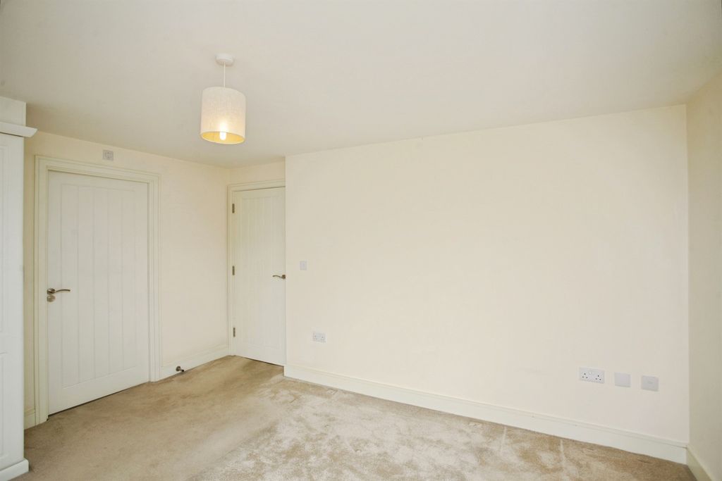 Additional image 12 of 2 bed flat for saleWeinstock Court Tainter Close, Rugby CV21