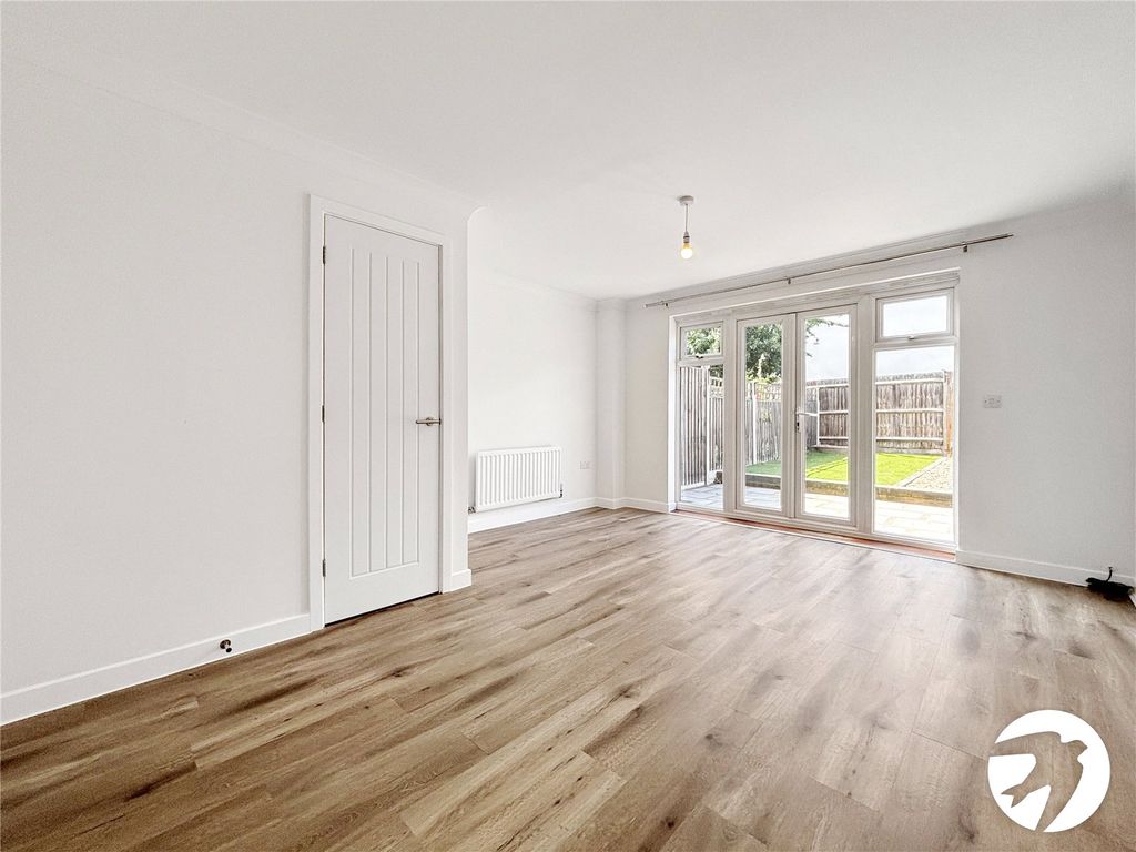 Property photo 3 of 13 Picture No. 05