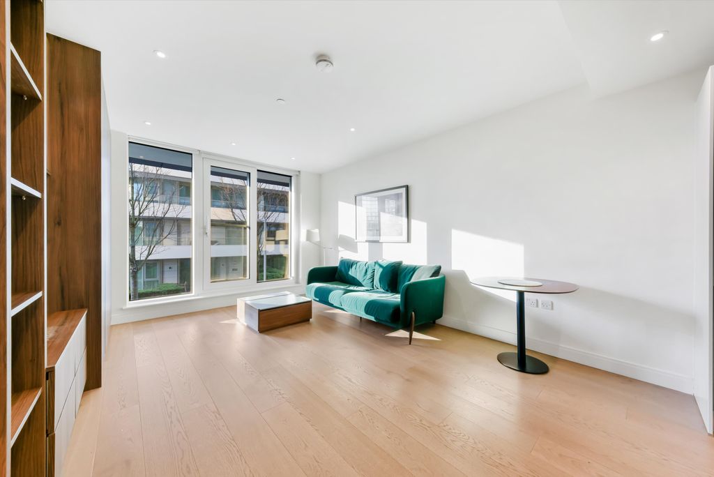 Property photo 1 of 19 Image