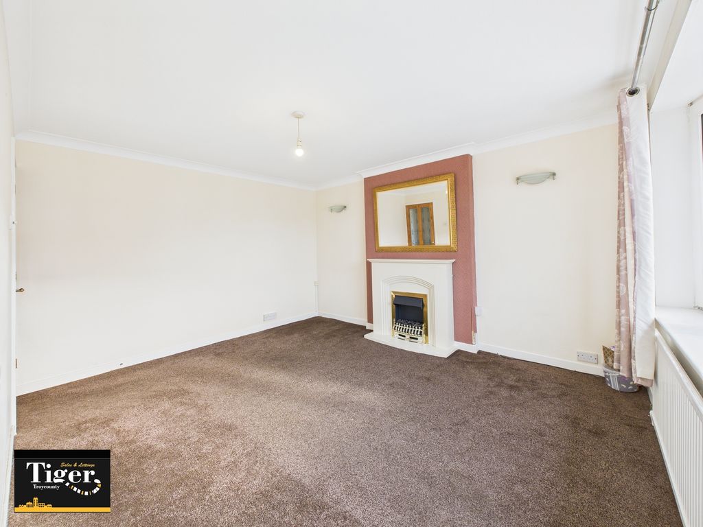Property photo 2 of 22 Cam03440G0-Pr0408-Still005