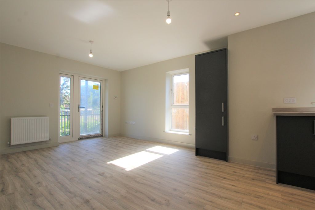 Property photo 1 of 8 Main
